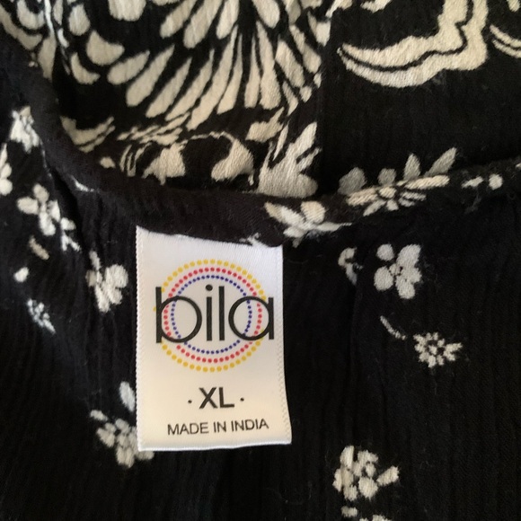 Biła sleeveless Boho tank top with tassels Size XL - Picture 3 of 8